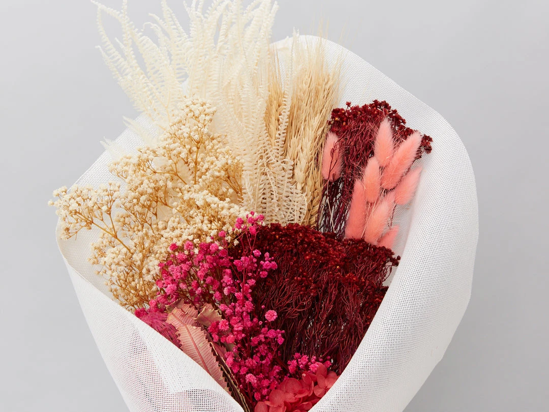 Gather Australia Housewarming Ruby Sherbert Posy In A Box ⭐ 4 Gather Australia Housewarming Ruby Sherbert Posy In A Box ????