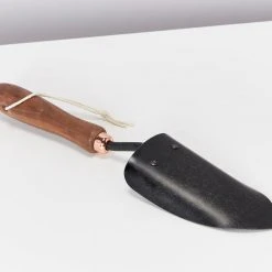 Barebones - Hand Spade