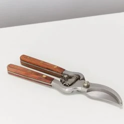 Burgon & Ball National Trust Secateurs Outdoor Accessories