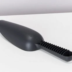 Elho Composting Recycled Plastic Soil Scoop 16 Elho Composting Recycled Plastic Soil Scoop