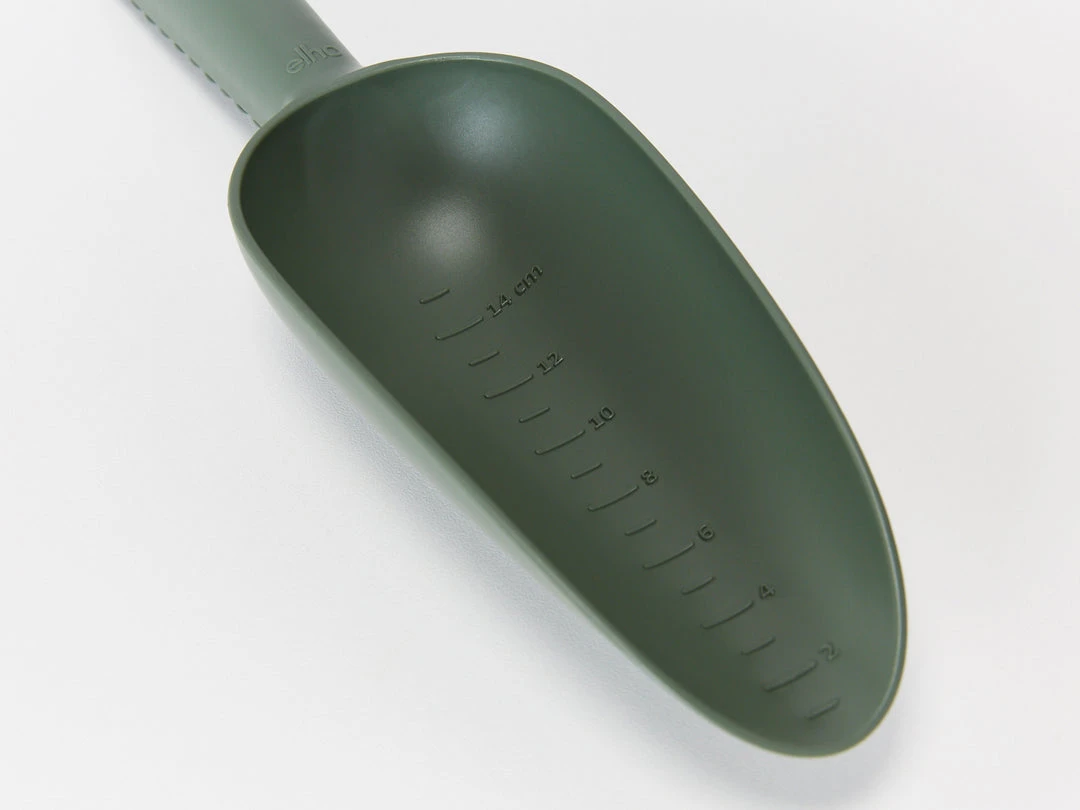 Elho Composting Recycled Plastic Soil Scoop 10 Elho Composting Recycled Plastic Soil Scoop