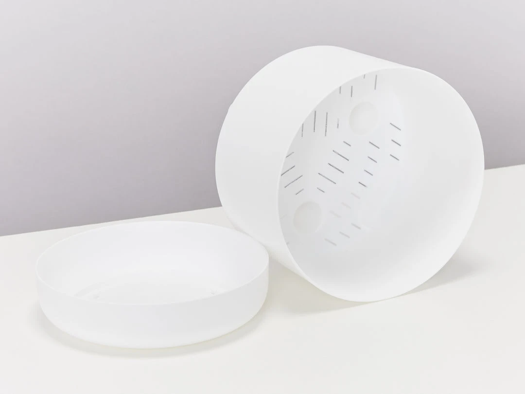 Mr Kitly White Selfwatering Pots 250mm Outdoor Living 4 Mr Kitly White Selfwatering Pots 250mm Outdoor Living