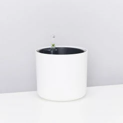 Elho Pots & Hanging Baskets Round Eco-Friendly Planters - Self-Watering