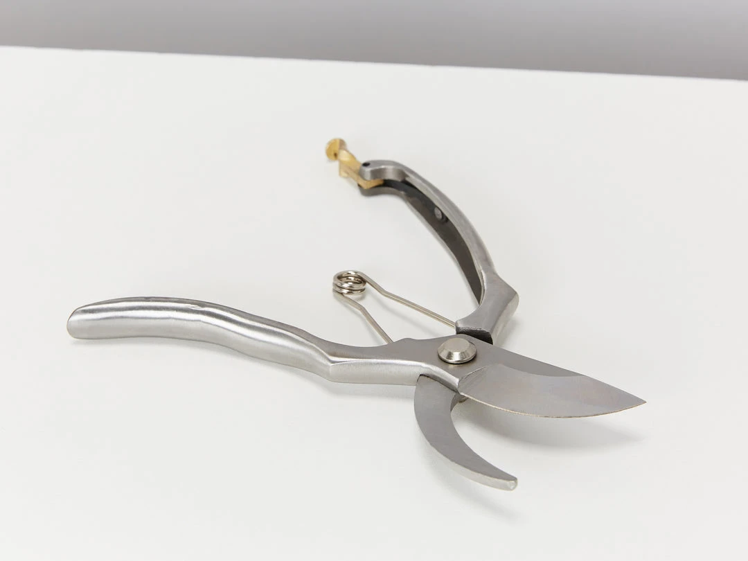 Burgon & Ball Sophie Conran - Stainless Steel Secateurs Outdoor Accessories 4 Burgon & Ball Sophie Conran - Stainless Steel Secateurs Outdoor Accessories